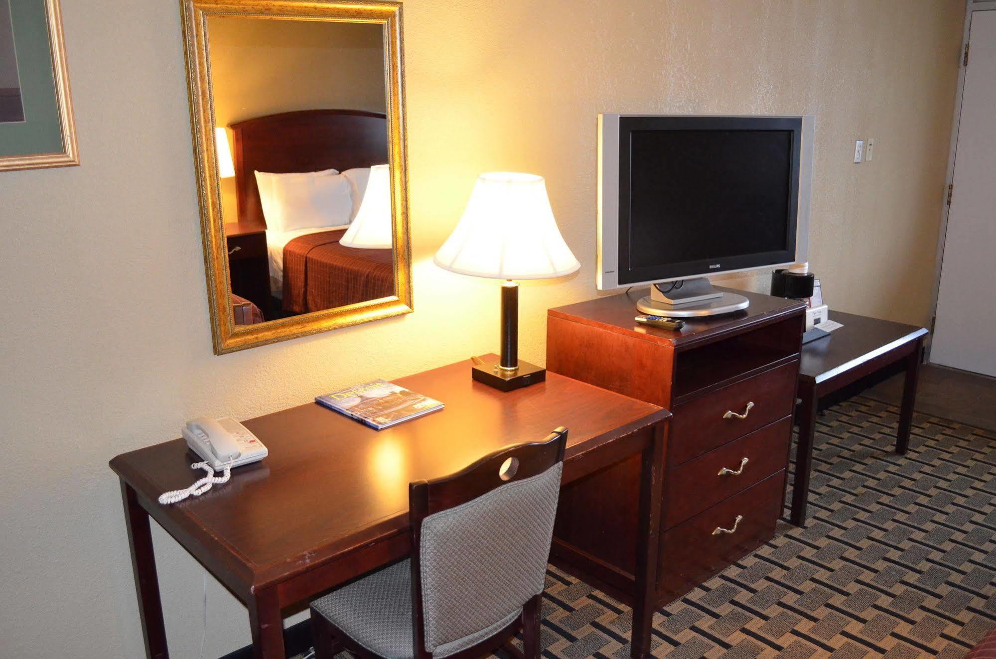 Quality Inn Detroit Downtown Dış mekan fotoğraf